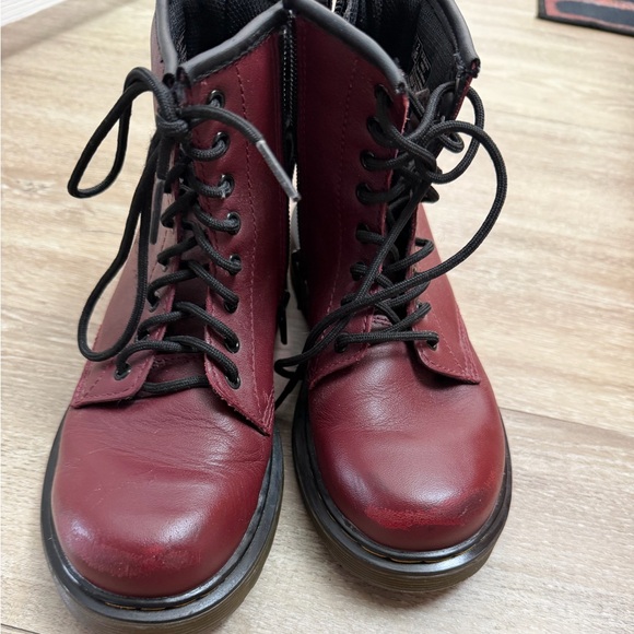 Dr. Martens kids boots minimum wear - Picture 13 of 16